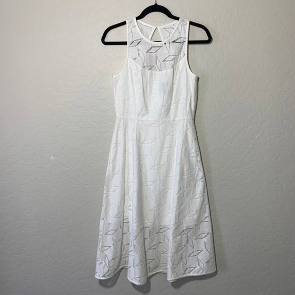 Dress - Picture 1 of 4